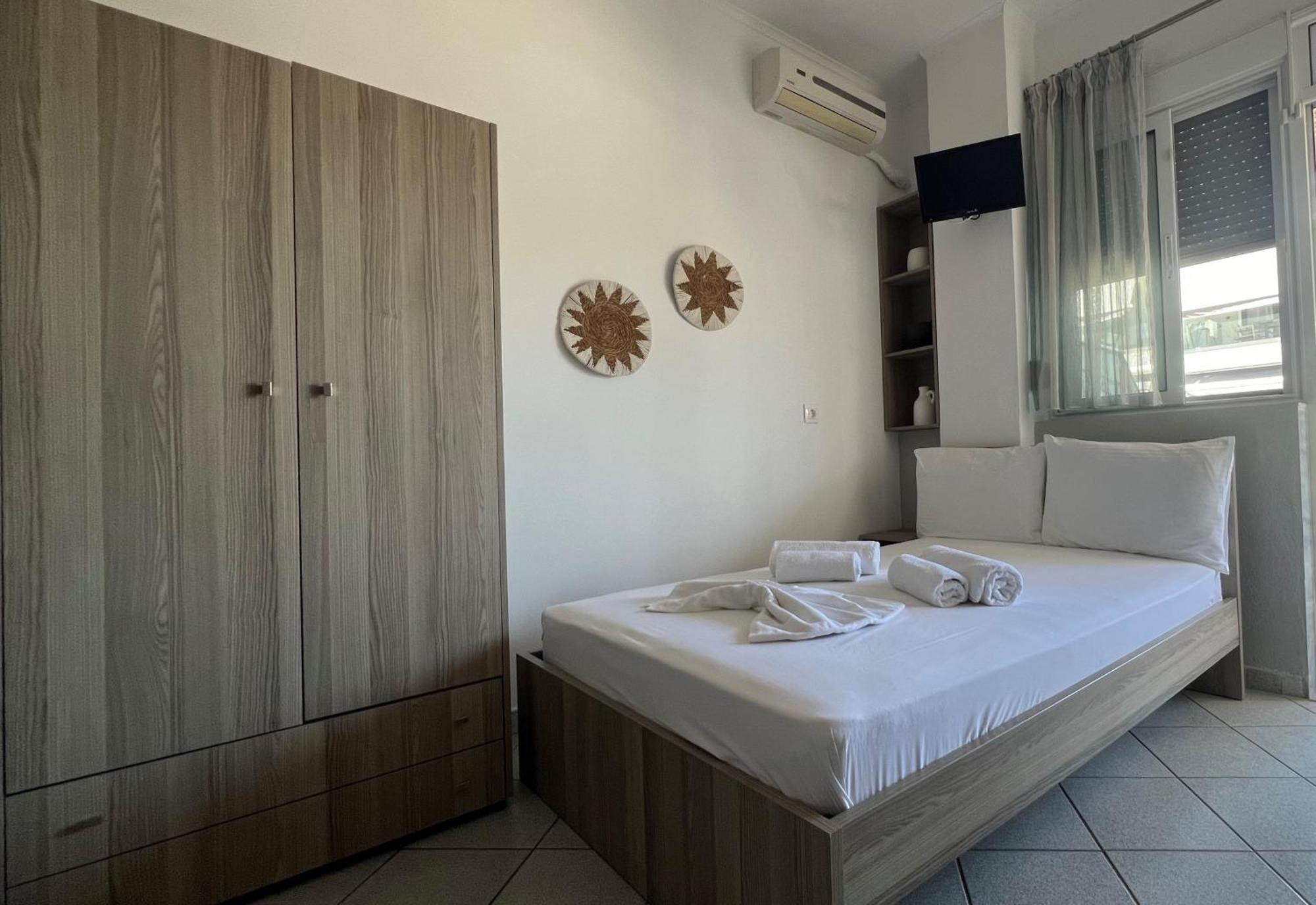 Villa Kostas Accommodations - Nea Vrasna Luaran gambar